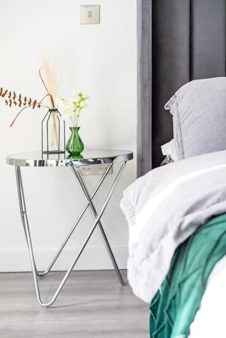 Apartment Elegant 4 *