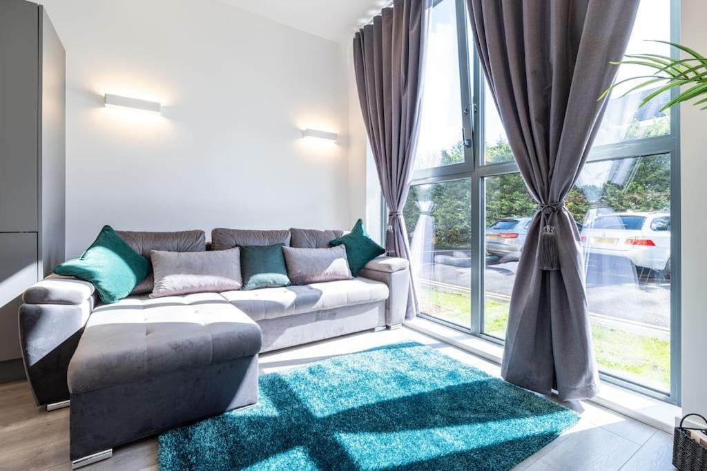 Apartment Elegant 4 *